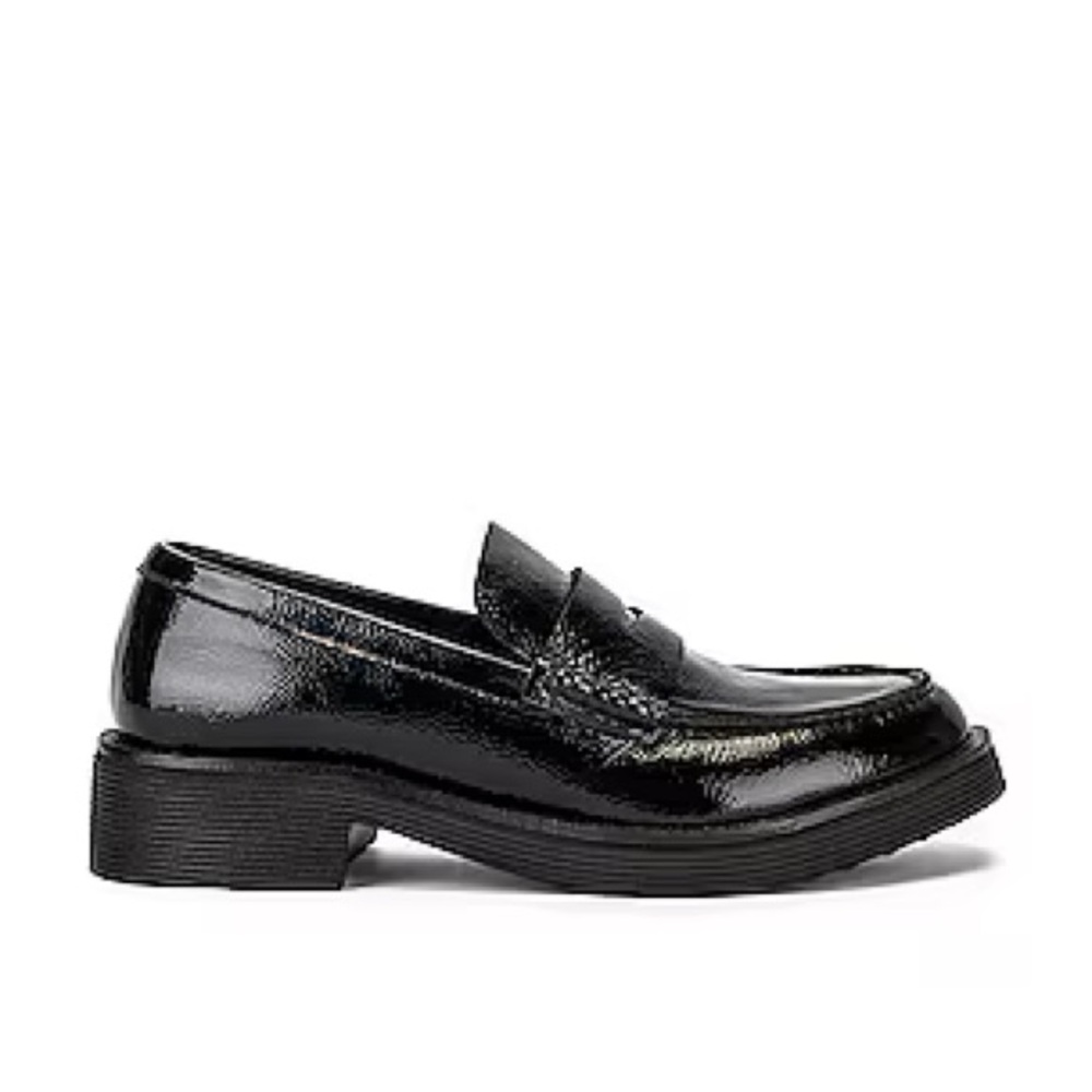 Lenna Black Crink Loafers size 9 Jeffrey Cambell
